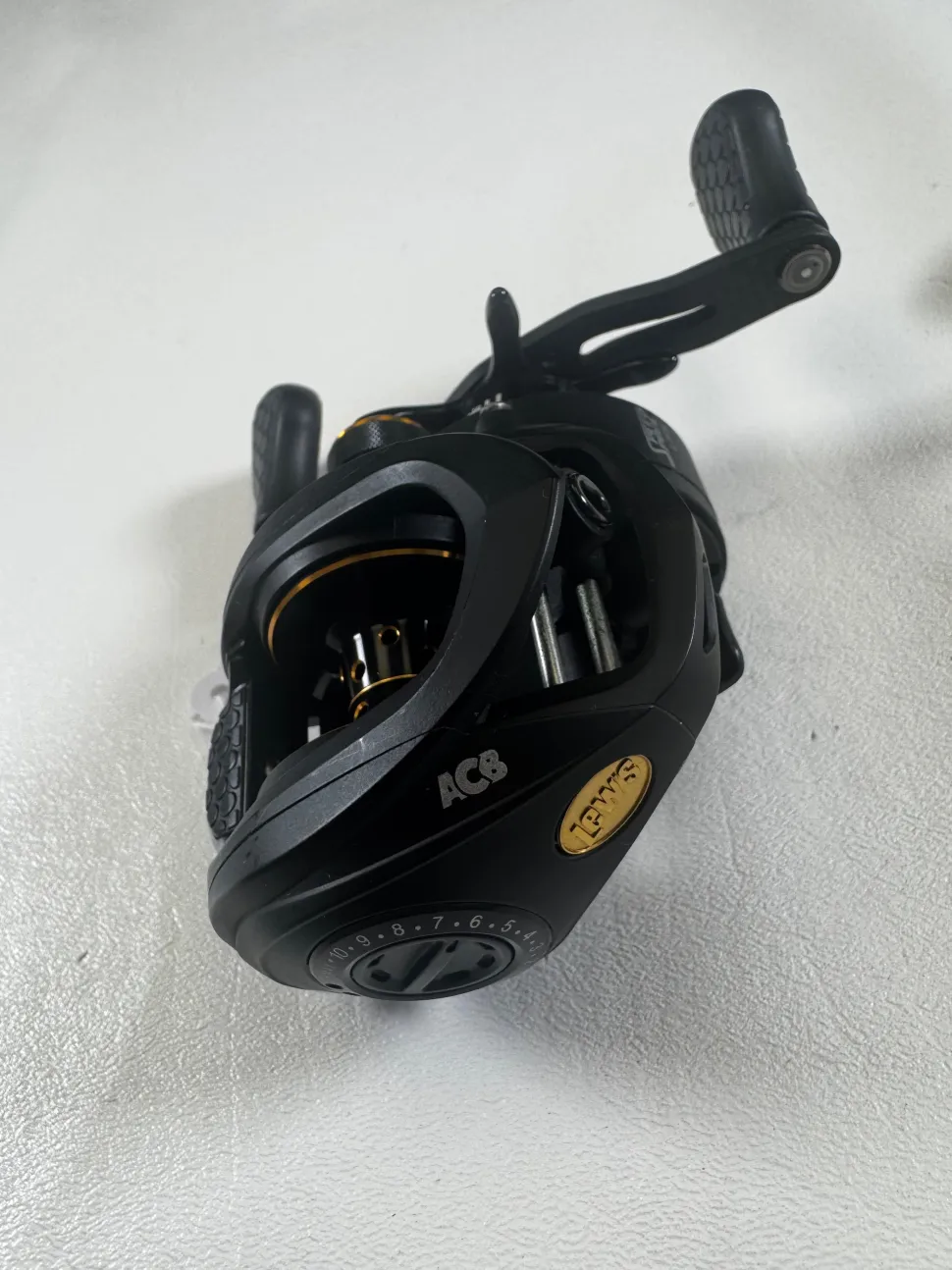 Lew's Tournament Pro TP1SHLA 7.5:1 Gear Ratio - Used Casting Reel - Ex